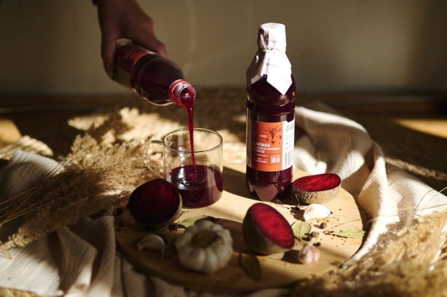 Przejdź do produktu Zakwas / sok z kiszonych buraków z przyprawami 500ml