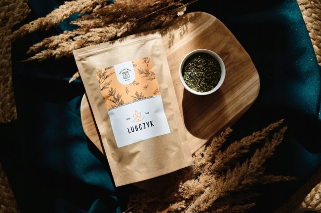 Przejdź do produktu Lubczyk suszony liść 100g